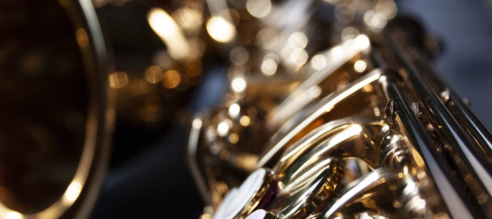 Blasorchesternoten Légère Blätter für Saxophon - Kunststoff oder Holz?
